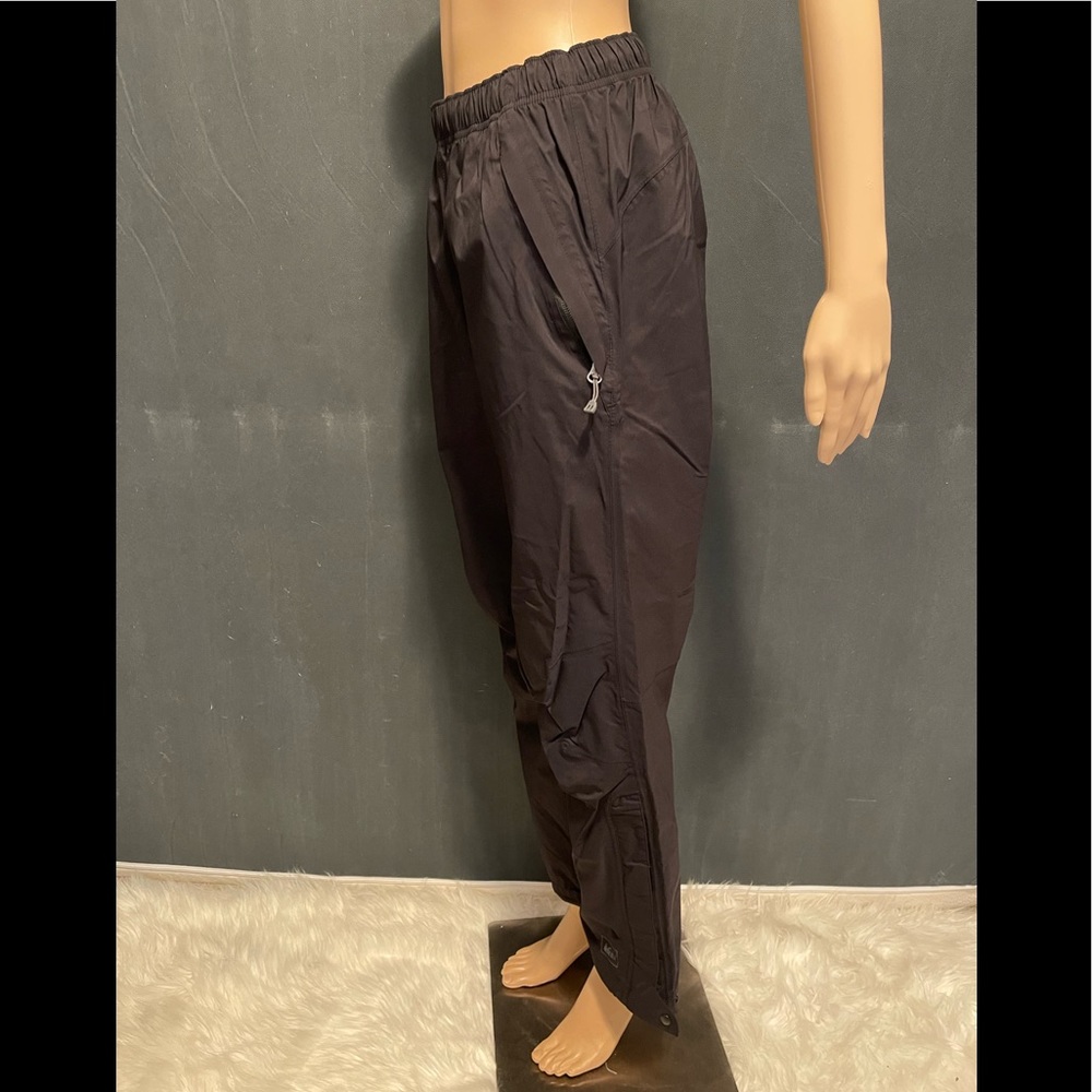 Rei E1 Elements Women’s Watherproo Windproof Brea… - image 3